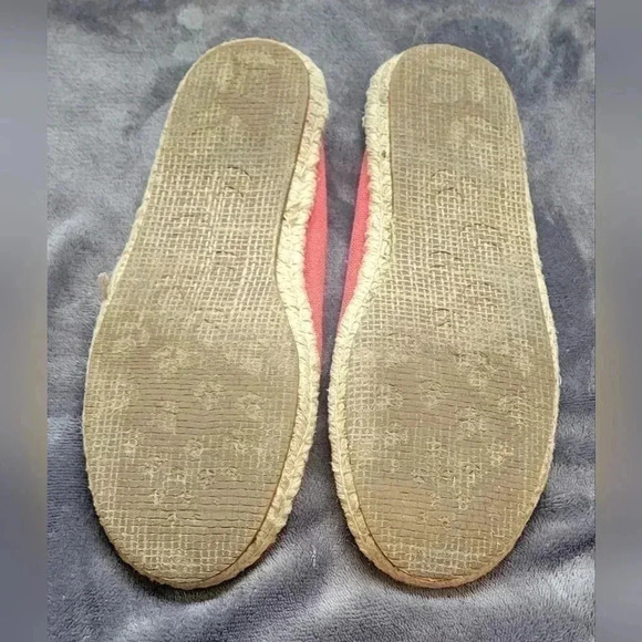 WOMENS SIZE 8.5 REEF Flat Shoe, RED, Breathable textile upper, cushioned Insole - Picture 8 of 8